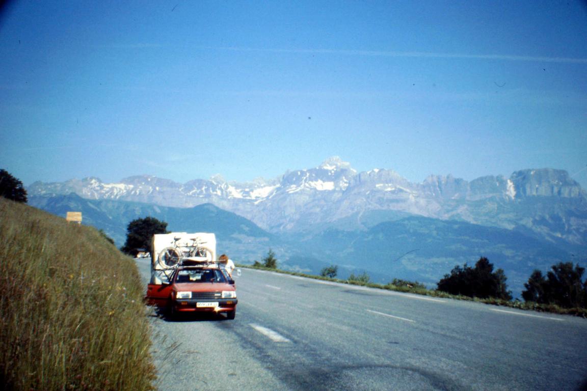 Nissan Sunny Traveller